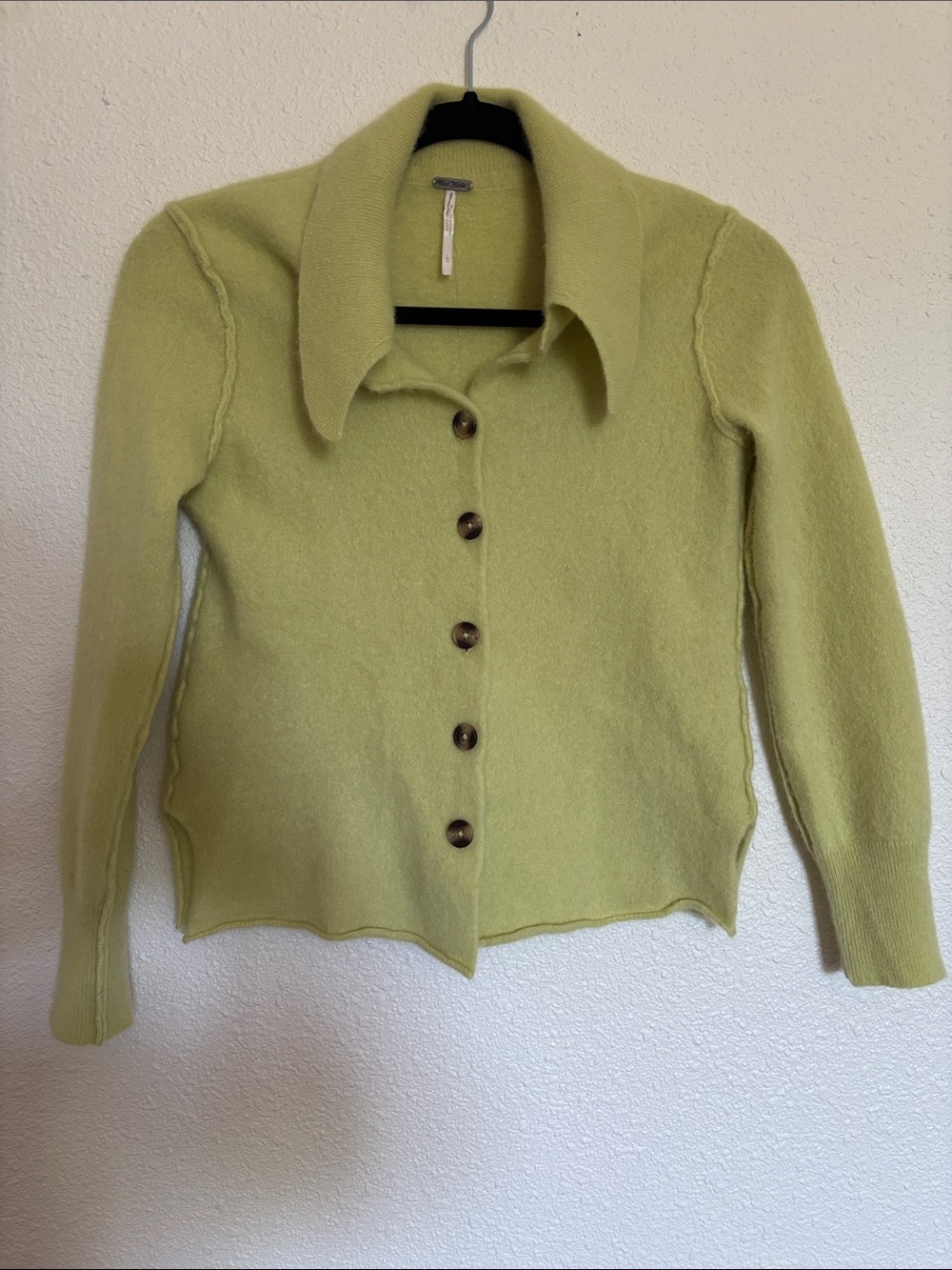 Cashmere cardigan collared